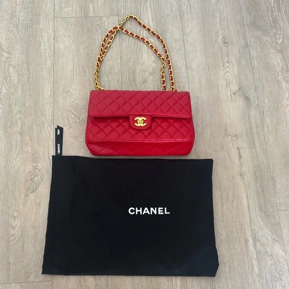 Caviar Flap Red Quilted Shoulder Bag - Picture 1 of 7